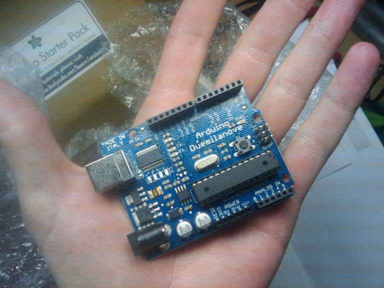 Receive DMX-512 with an Arduino
